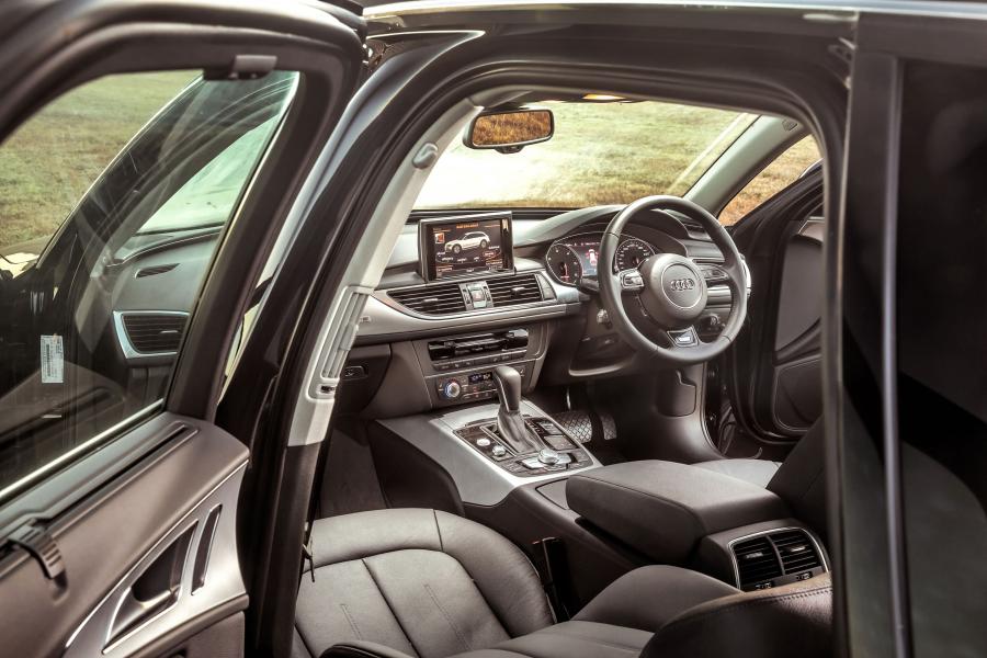 Интерьер Audi A6 Allroad 3.0 TDI Quattro (C7) 2015 года  (AU) (фото 26 из 30)